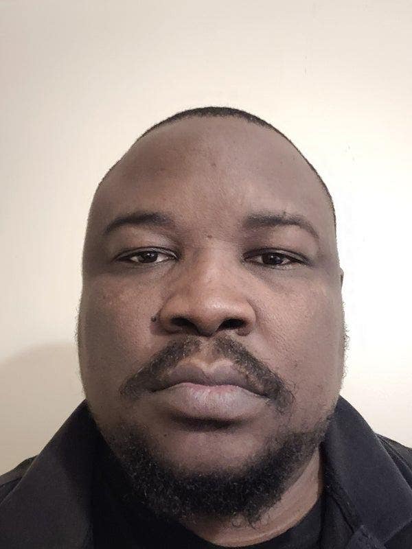 Professional Male seeks a single or double room Main Photo
