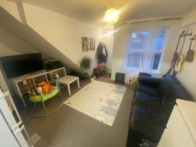 Pleasant 1 bed flat with parking in Dunstable area Main Photo