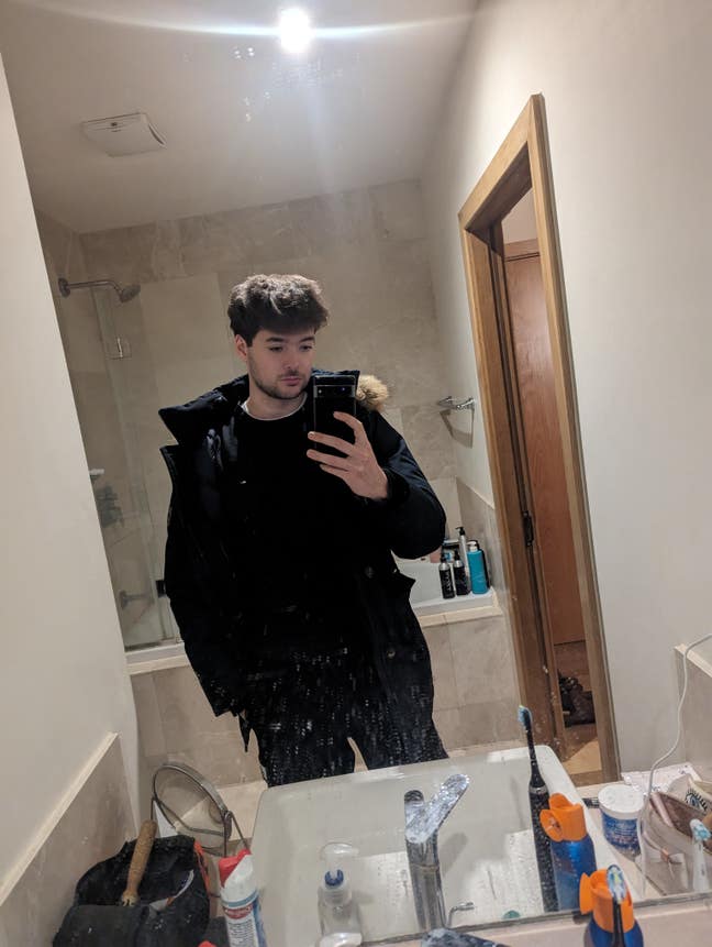 Looking for a new flatmate around West London!  Main Photo