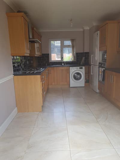 3 Bedroom semi detached  Main Photo