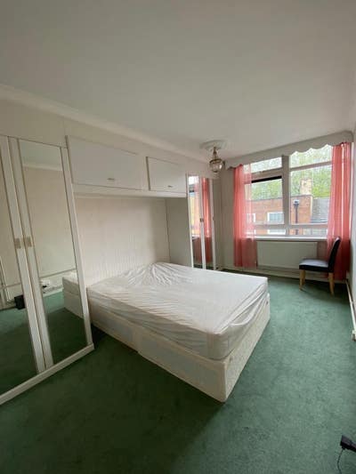 Central location - Double Room in Holborn WC11122 Main Photo