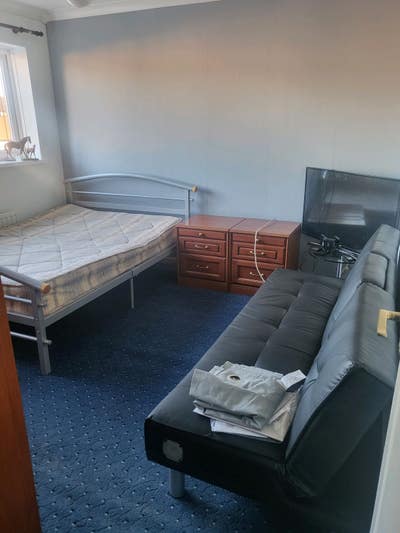  double Room To Let Main Photo