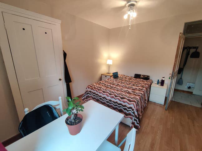 Spacious clean double room in Bethnal Green Main Photo