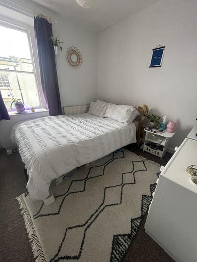 Furnished double room in Clifton village Main Photo