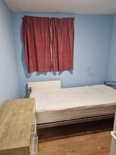 Vacant Single Bedroom to Rent Main Photo