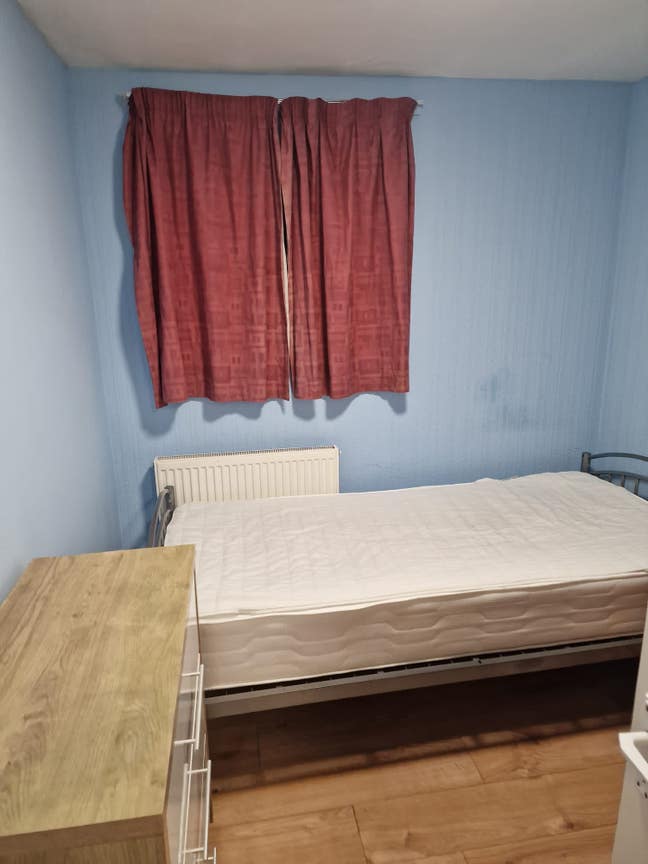 Vacant Single Bedroom to Rent Main Photo