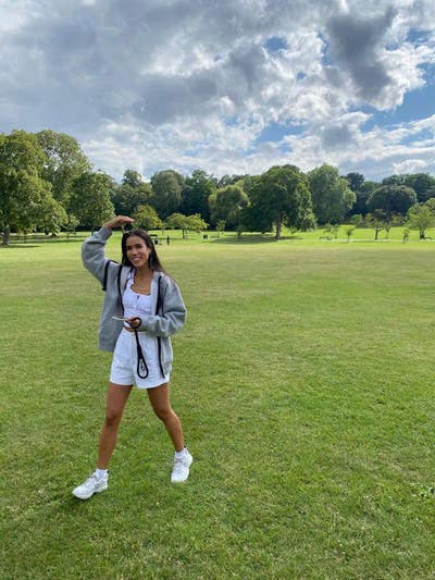 Professional easy-going female seeks a double room Main Photo