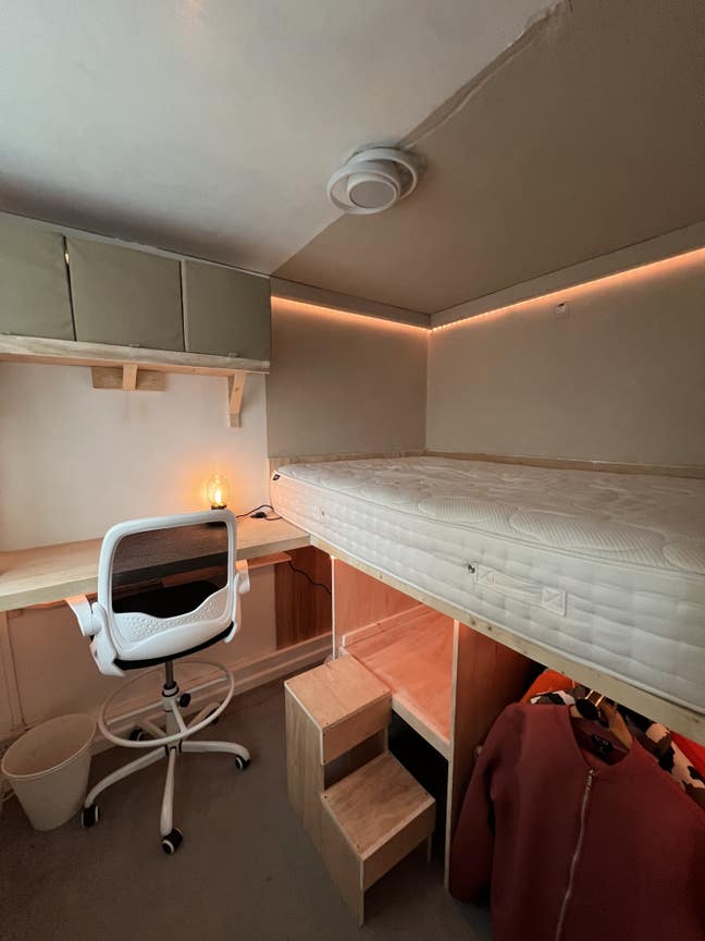 Quirky Small Double Room with 4KTV. No Bills Main Photo