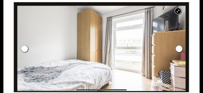 Large en-suite Room for professional 25plus female Main Photo