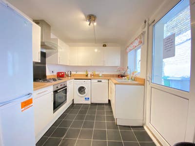 Double room with en-suite  Main Photo