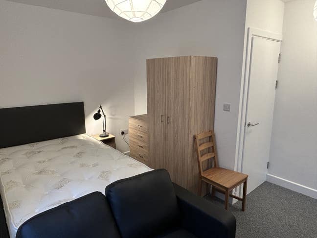  Studio Flat Seafront Barmouth House Main Photo