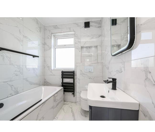 Double Room to Rent Main Photo