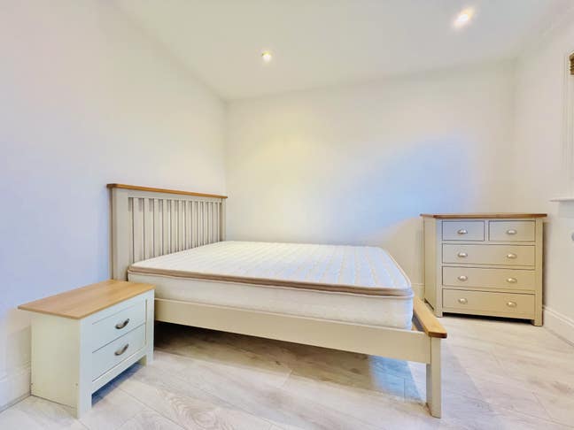 Cosy one-bedroom flati n Brixton Hill Main Photo