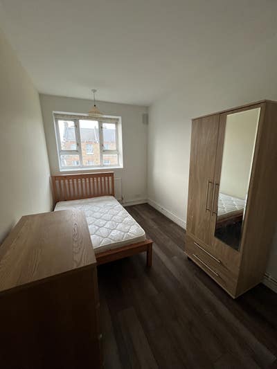 Double Room SE17 &pound;895/month inc. From 1 Oct 2026  Main Photo
