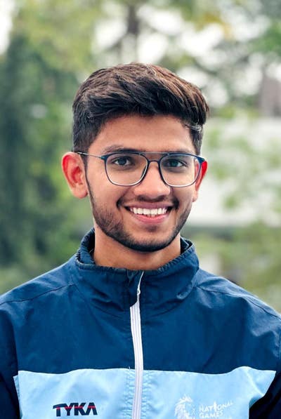 25 year old Male seeks a single or double room Main Photo