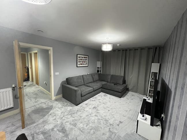 Modern Apartment in Centre (Bills inc.)  Main Photo