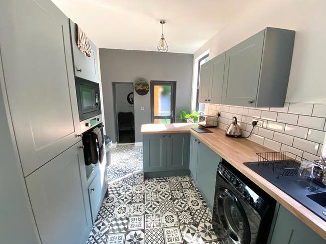 Boutique Ensuite Rooms Available  Main Photo
