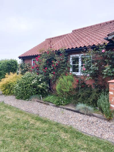 2 bedroom self contained annex  Main Photo