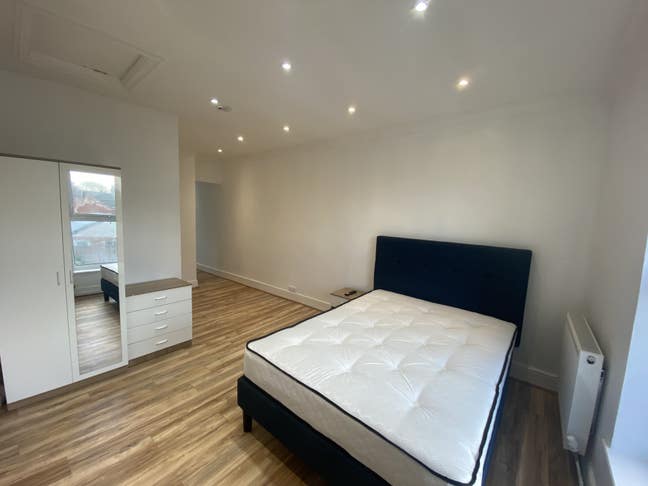 Studio flat Main Photo