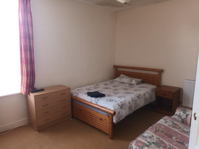 Double room bed Main Photo
