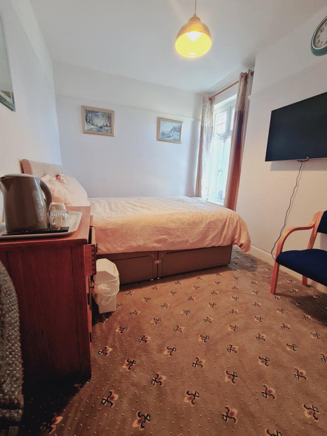 Ensuit room  Main Photo