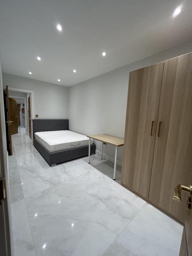 New 1 Bed Flat, Ruislip - All Bills Included Main Photo