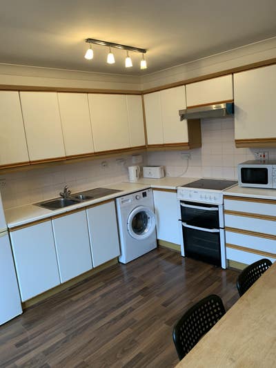 2 double-bedrooms with large lounge available  Main Photo