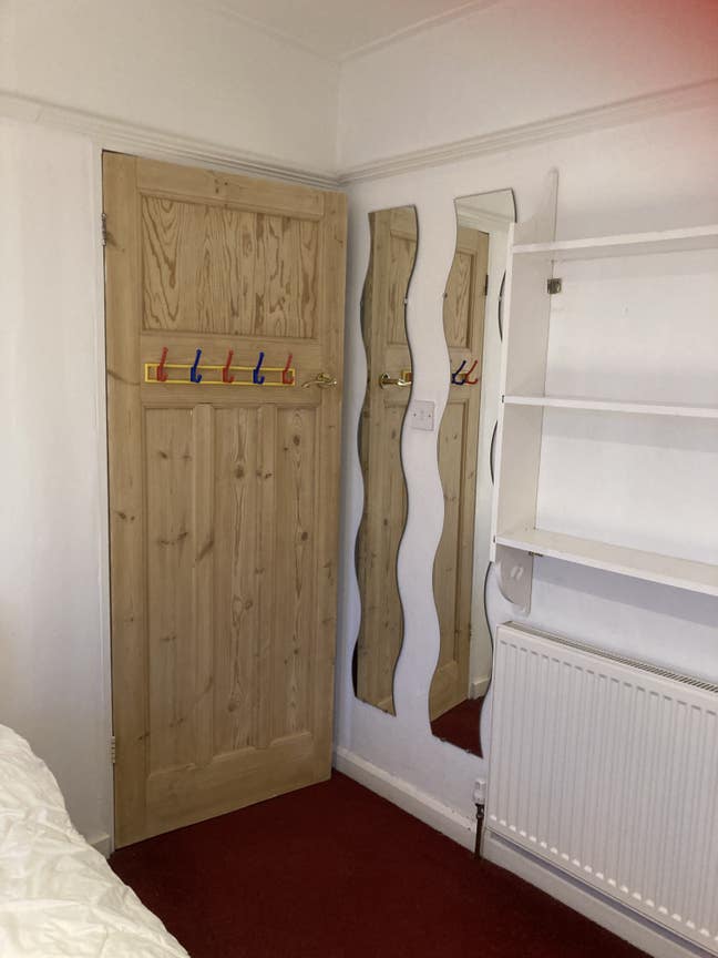 Large, sunny, warm room Main Photo