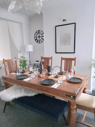 Double Room All Bills Included Available Now Main Photo