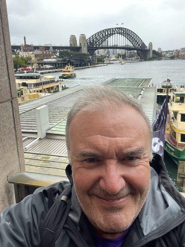 Professional Male seeks a double room Main Photo