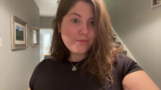 Professional Female seeks a double room Main Photo