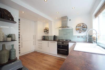 Large Room in Friendly House Share Main Photo