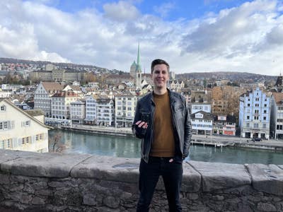 Seeking a room   Main Photo