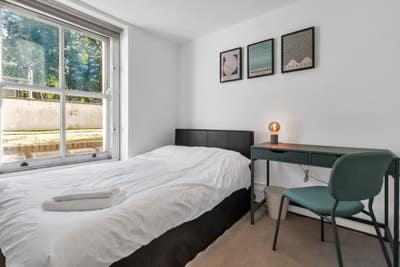 2 Double Bedroom Bright Flat in a Great location  Main Photo