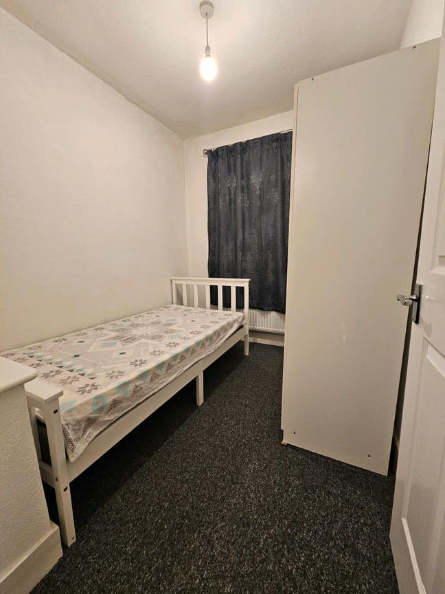 Single room Main Photo