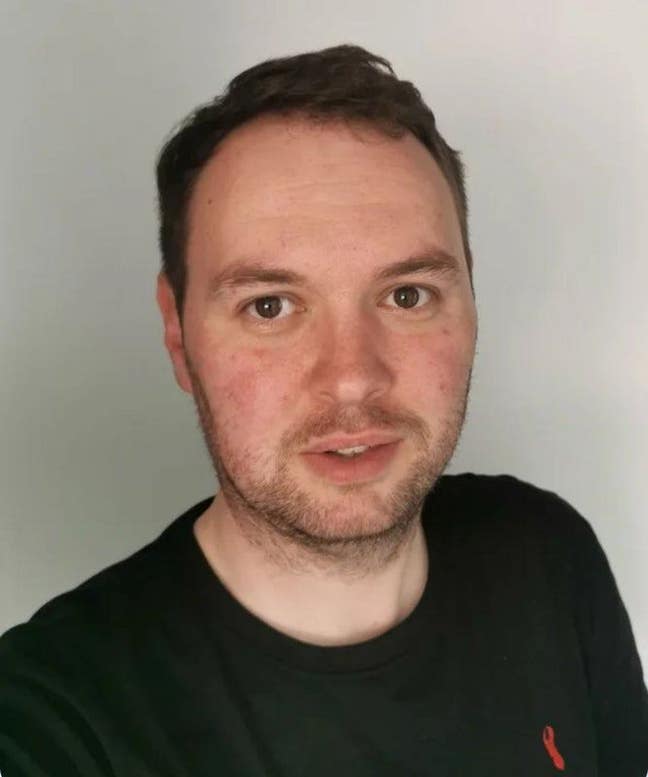 Professional Male seeks a single or double room Main Photo