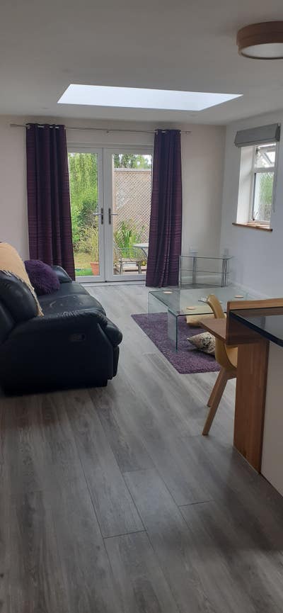 Modern spacious flat/annex Main Photo