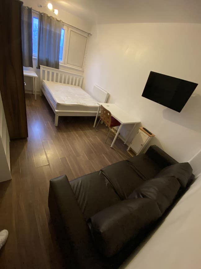 Double Room_Roehampton_All Bills Included Main Photo