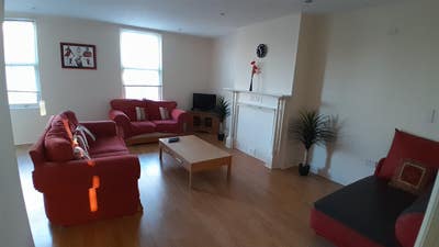 Double Bedroom En-suite in Oxton (Bills included) Main Photo