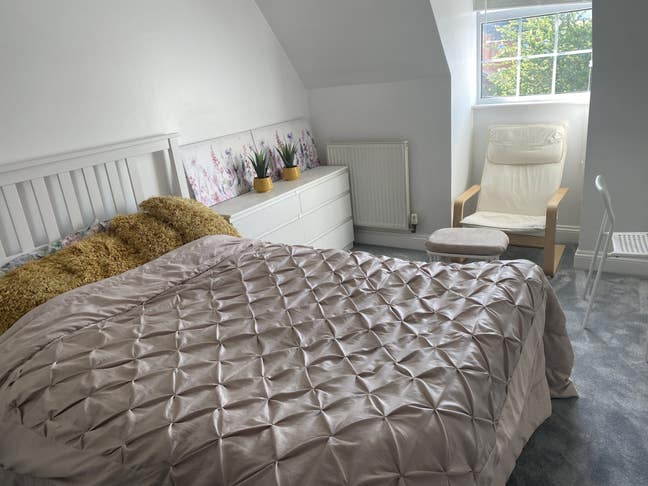 Luxury triple room/ double/ensuite Main Photo