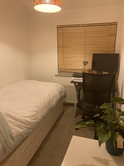 Single Bedroom  Main Photo
