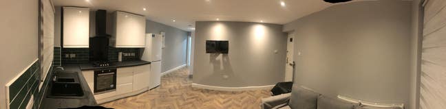 Ground floor flat with double bedroom . Main Photo