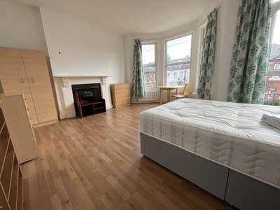  Large Double/Kensal Rise/No Deposit/Bills Inc Main Photo