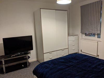 Room in house close to brick lane Main Photo