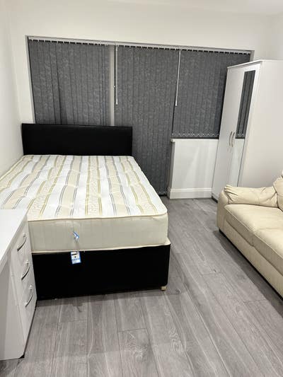 Spacious double in Selly Oak,good for City,   Main Photo
