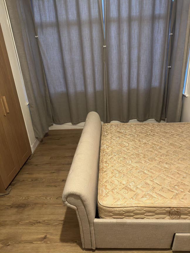 London Dagenham east 1 large double room available Main Photo