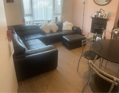 Double room in Woodford Bridge  Main Photo