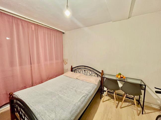  Double  Room Available!!! (male preferred)
 Main Photo