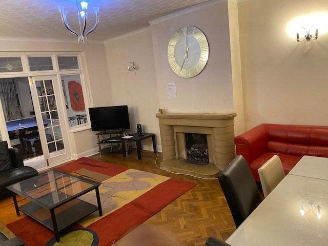 CV1 Centre - 2mins walk to COV TRAIN Station  Main Photo