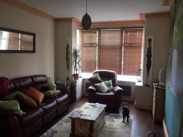 Large Double Room in Recently Refurbished House Main Photo